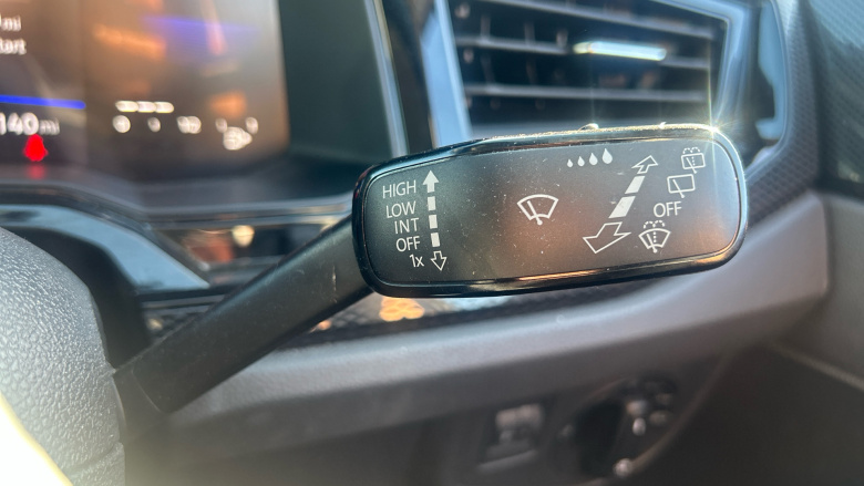 Volkswagen Polo 1.0 Life 5dr Petrol Hatchback